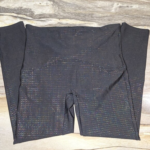 Spanx Pants - SPANX L Black Holographic Glitter Active Leggings Cropped 7/8 Sparkle Workout